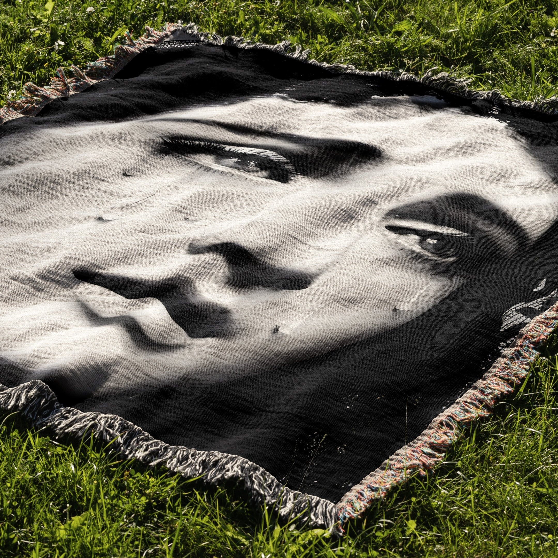 The Virgin Mary Woven Blanket Tapestry - Image 2